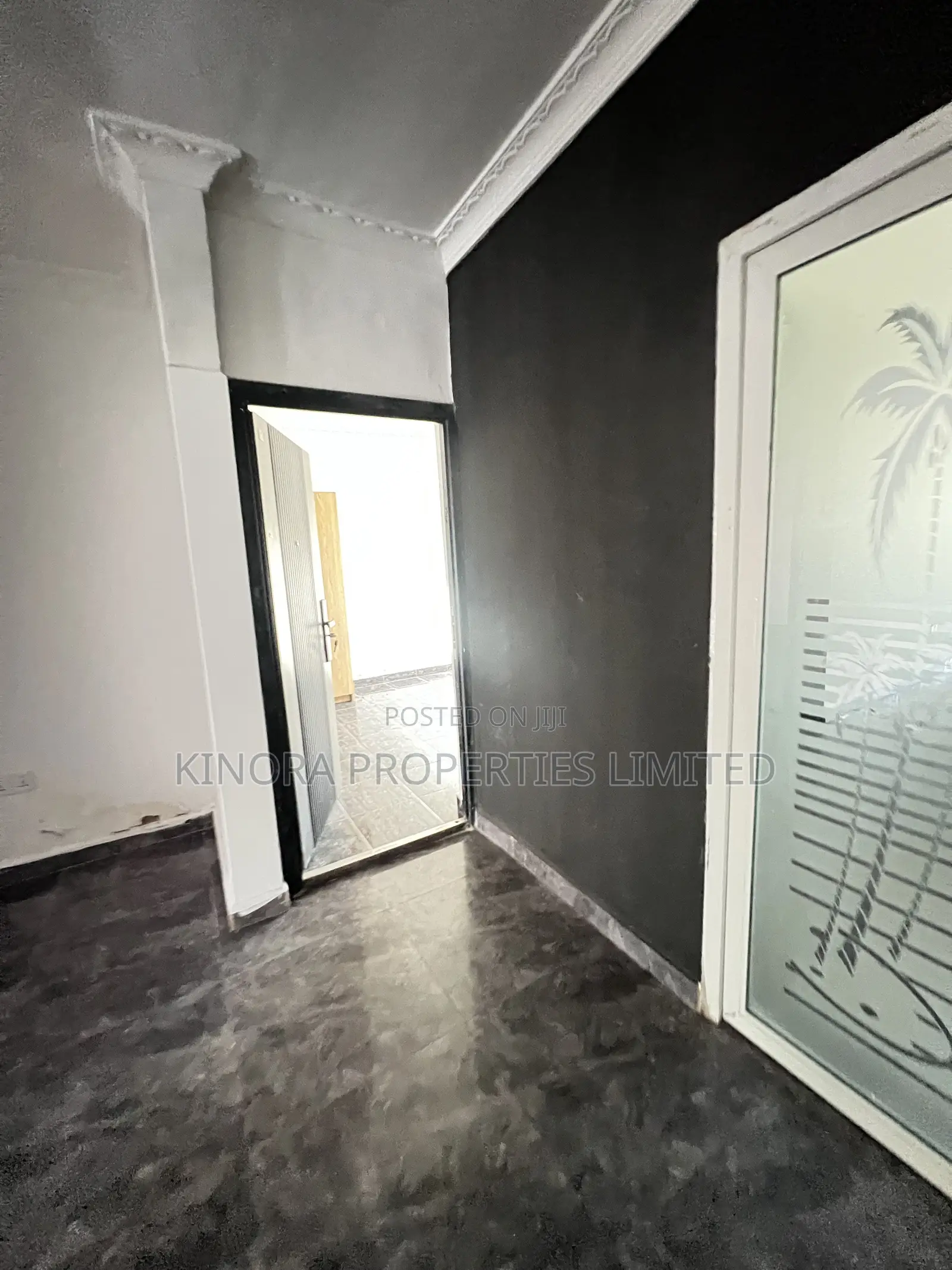 3bdrm Condo in Adenta Ashiyie for rent