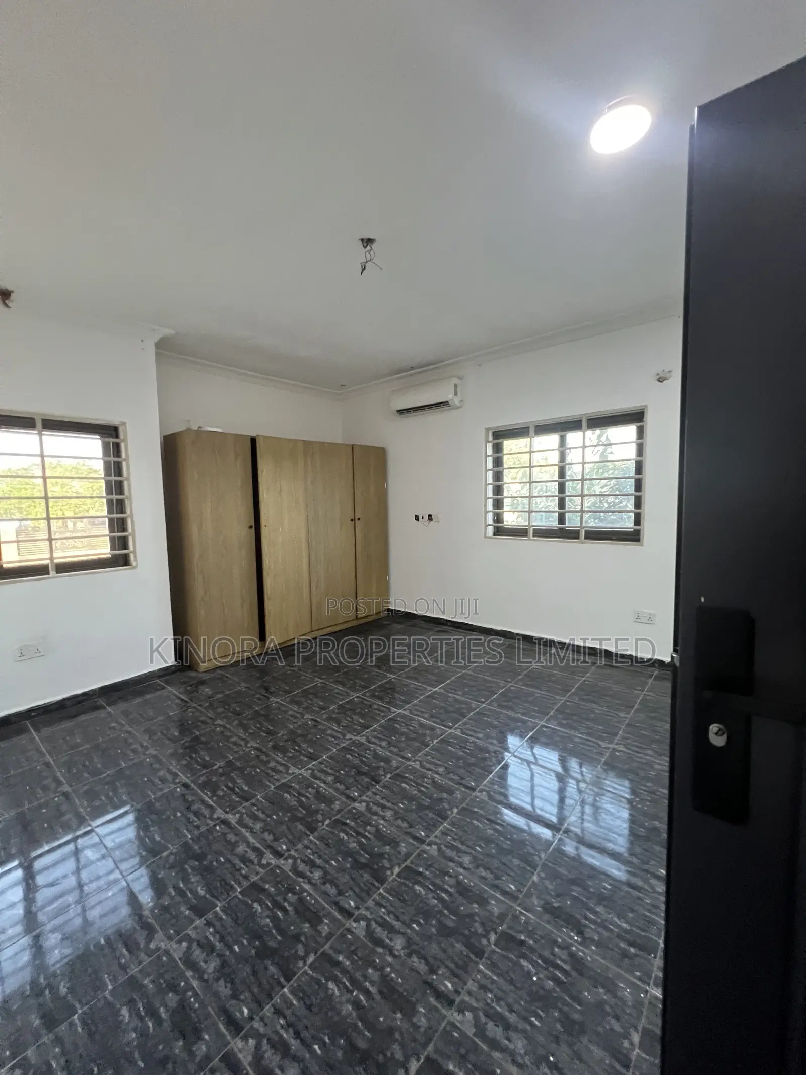 3bdrm Condo in Adenta Ashiyie for rent