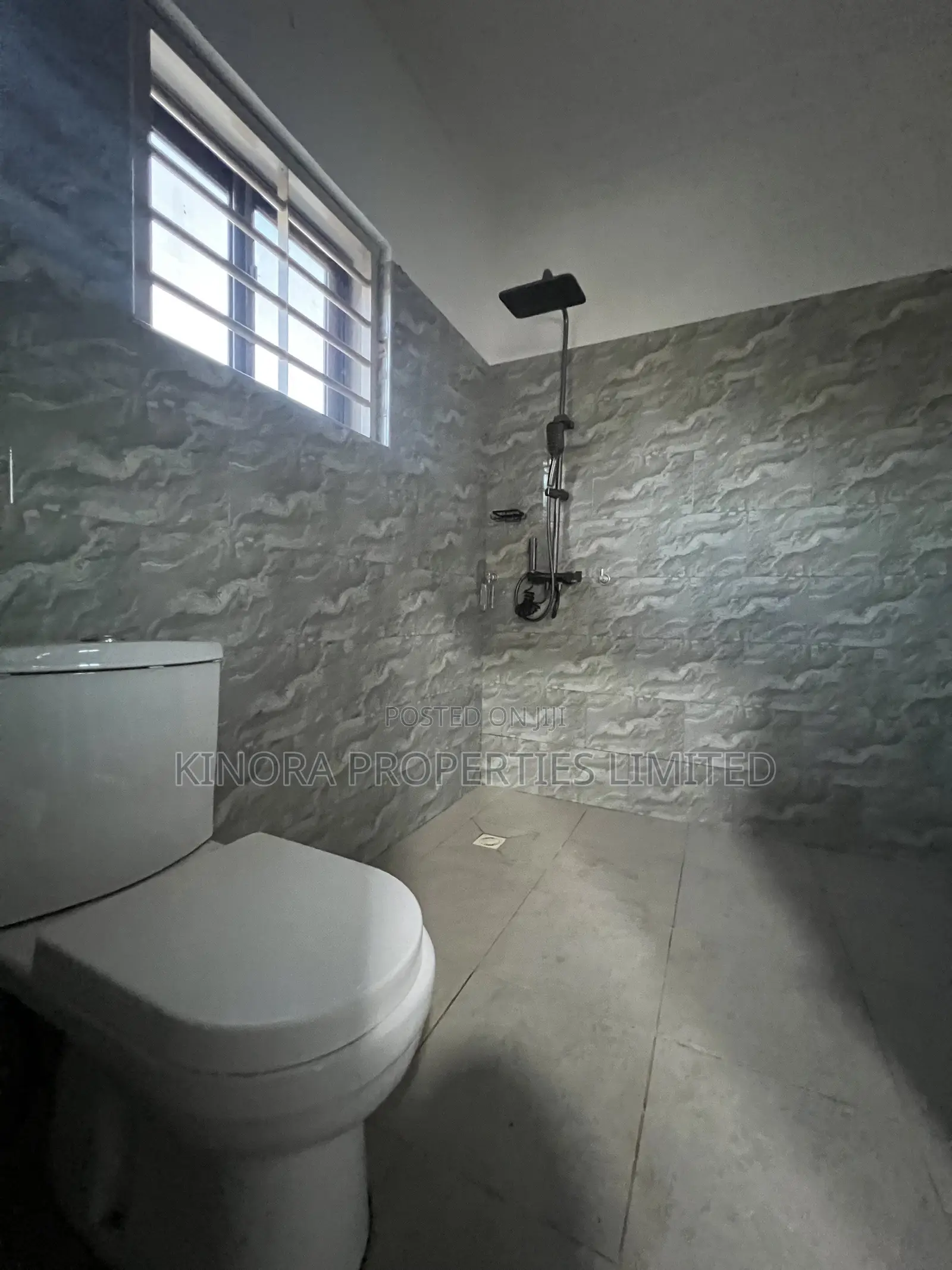 3bdrm Condo in Adenta Ashiyie for rent
