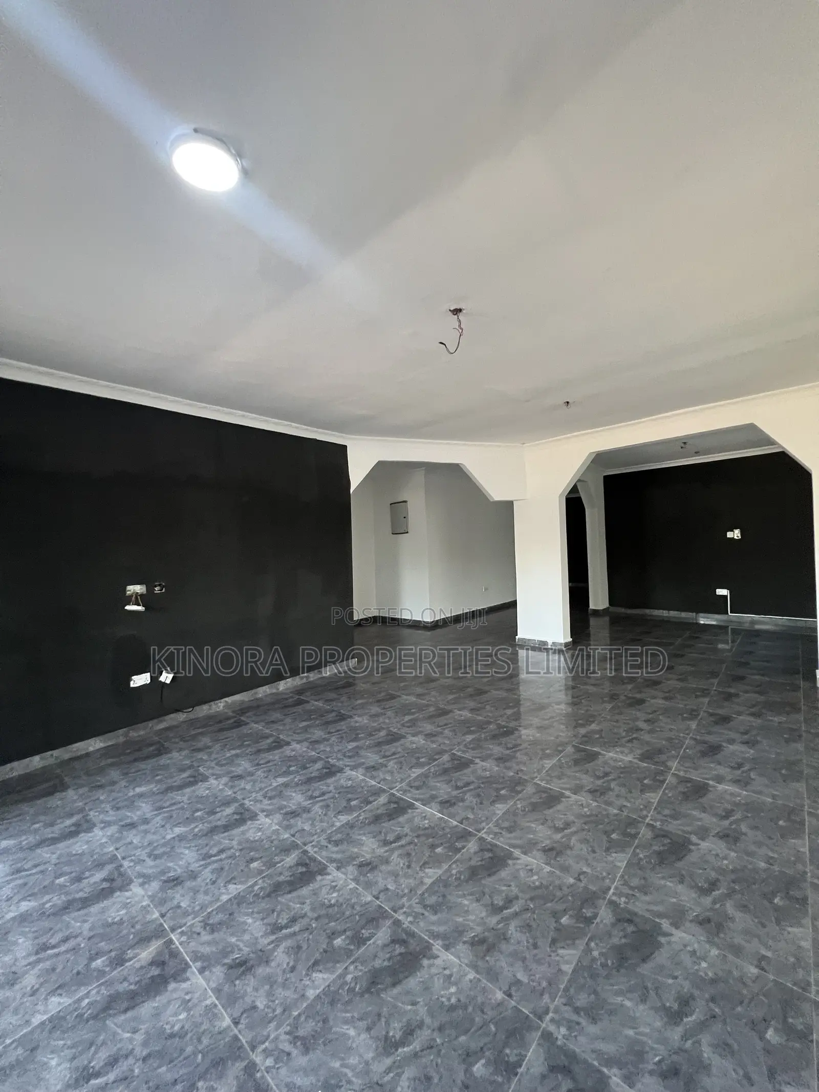 3bdrm Condo in Adenta Ashiyie for rent