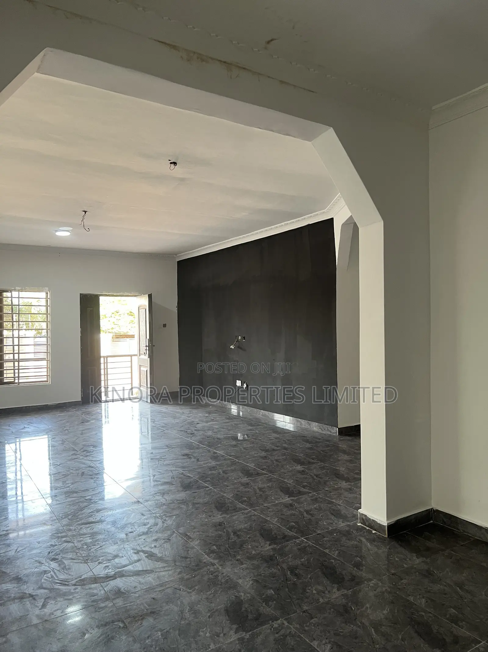 3bdrm Condo in Adenta Ashiyie for rent