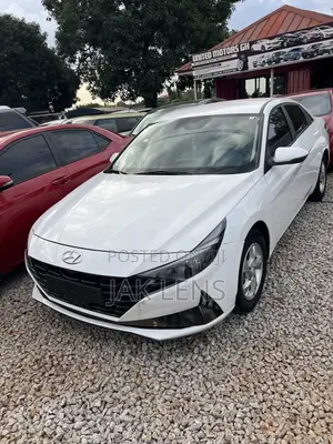 Hyundai Elantra SE 2021 White