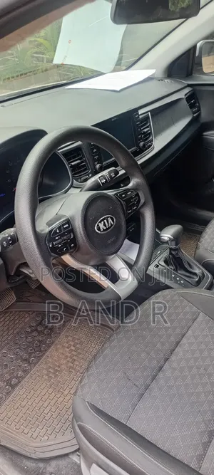 Kia Rio S Sedan 2019 Silver