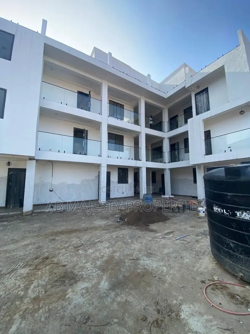 1bdrm Apartment in Ab Majesty, School Junction for rent