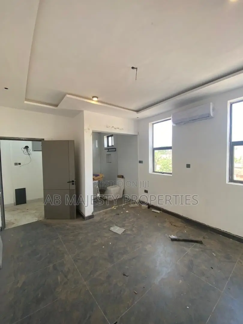 1bdrm Apartment in Ab Majesty, School Junction for rent