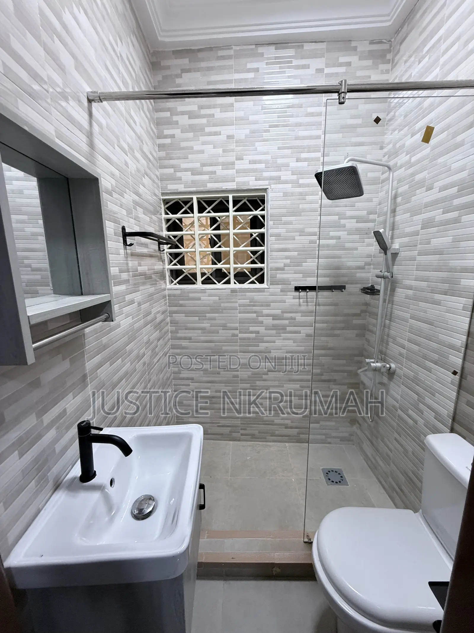 2bdrm Apartment in Mr. Justice Estate, Old Barrier for rent