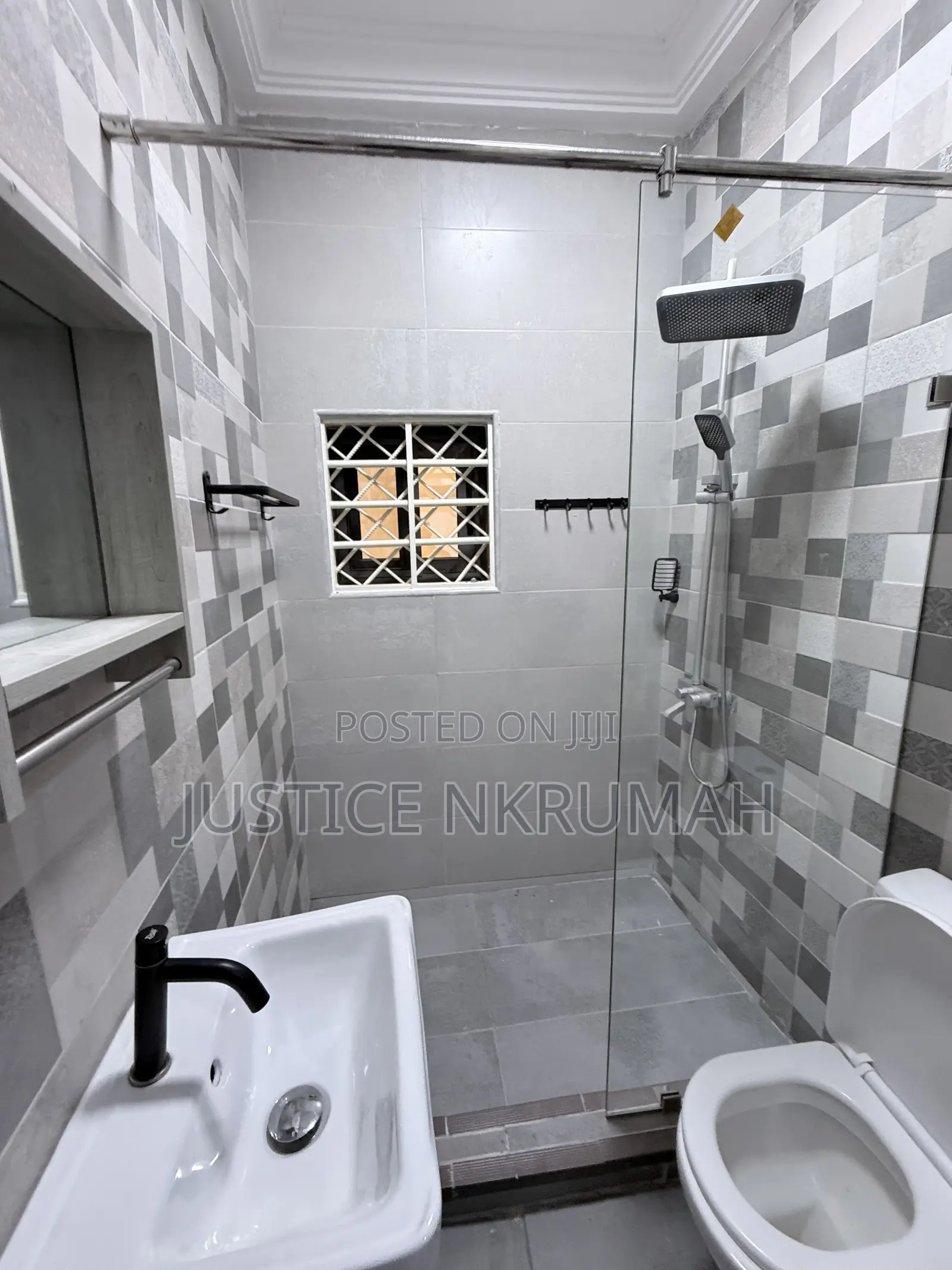 2bdrm Apartment in Mr. Justice Estate, Old Barrier for rent
