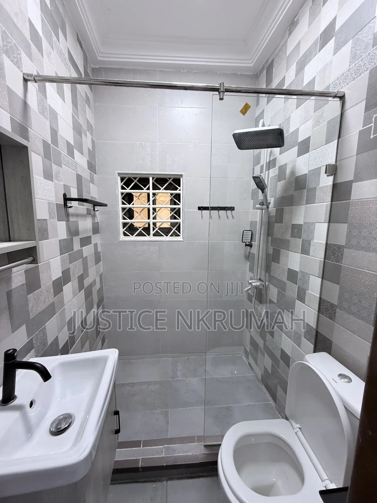 2bdrm Apartment in Mr. Justice Estate, Old Barrier for rent