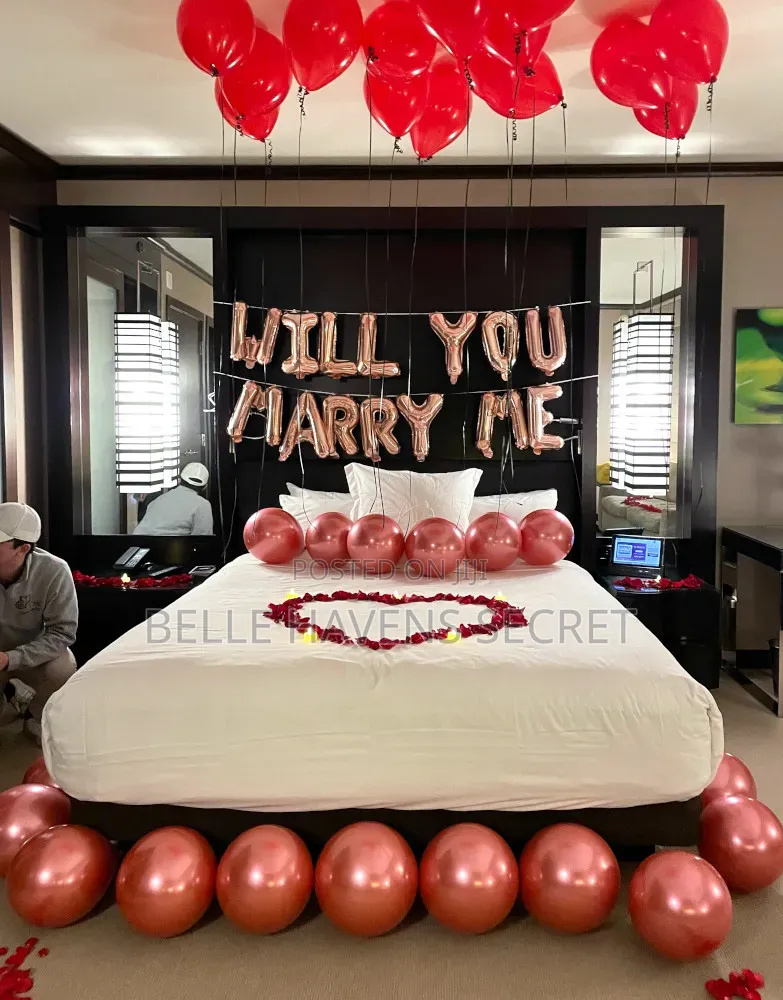 Hotel, Bedroom Surprise Decor