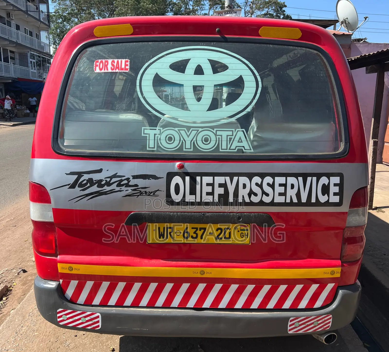 Toyota HiAce 2008 Red