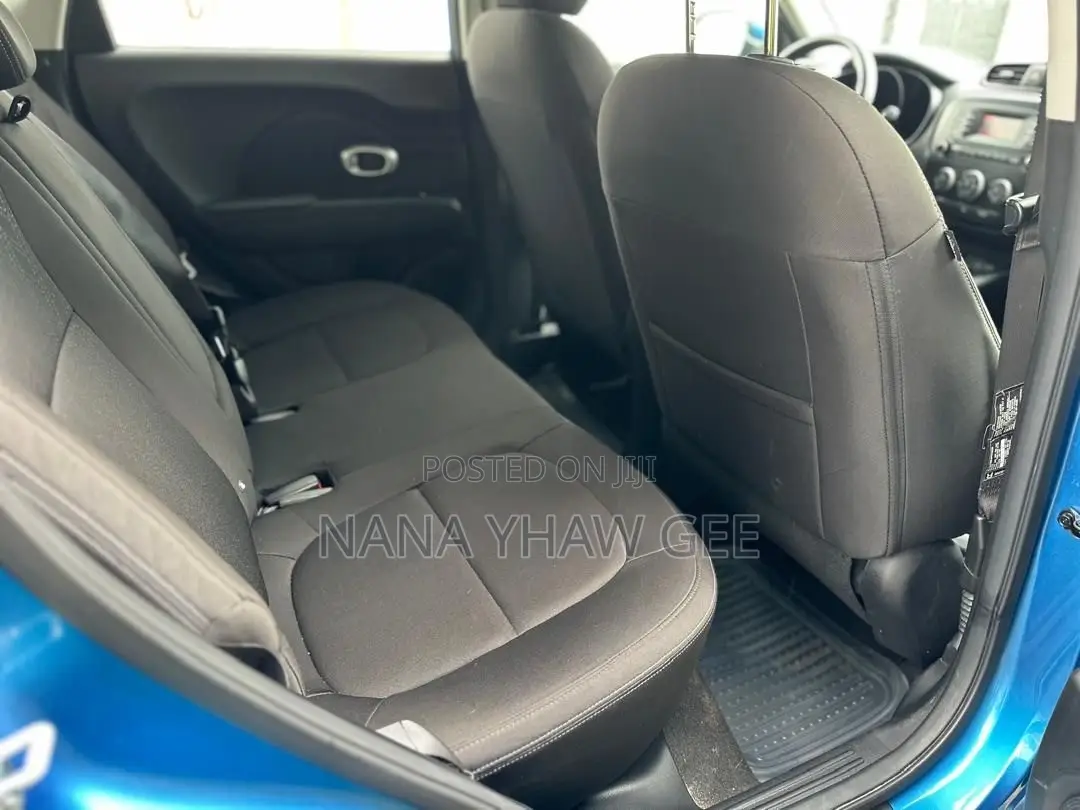 Kia Soul Base Hatchback 2016 Blue