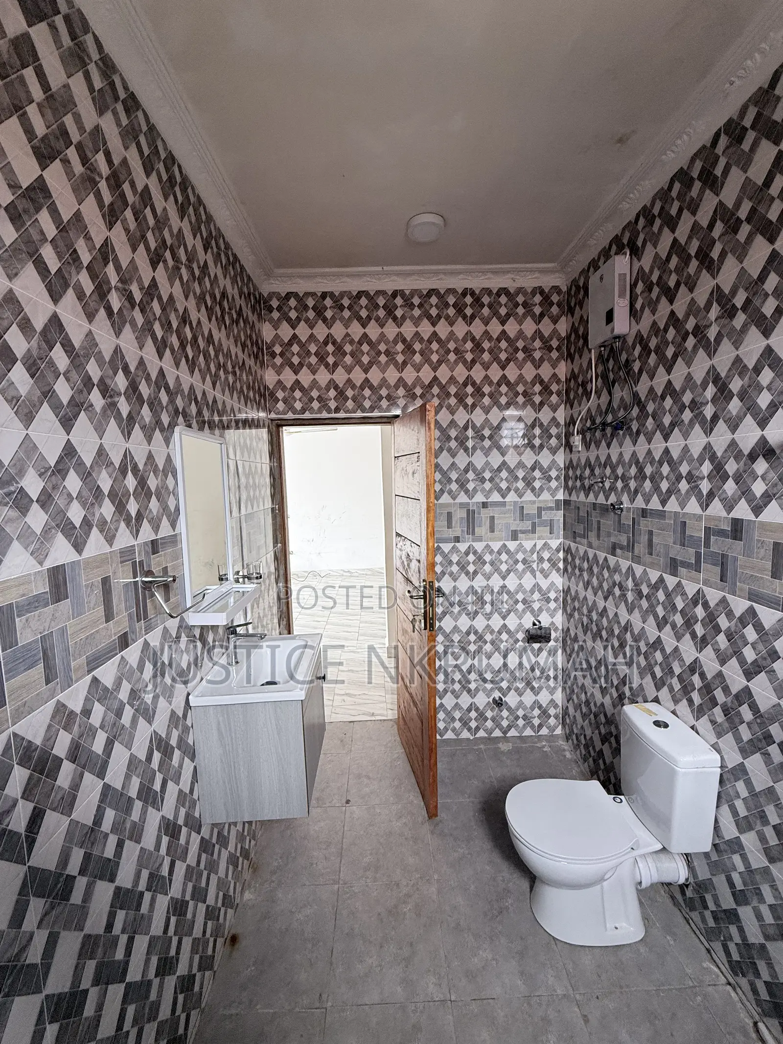 2bdrm Apartment in Mr. Justice Estate, Old Barrier for rent