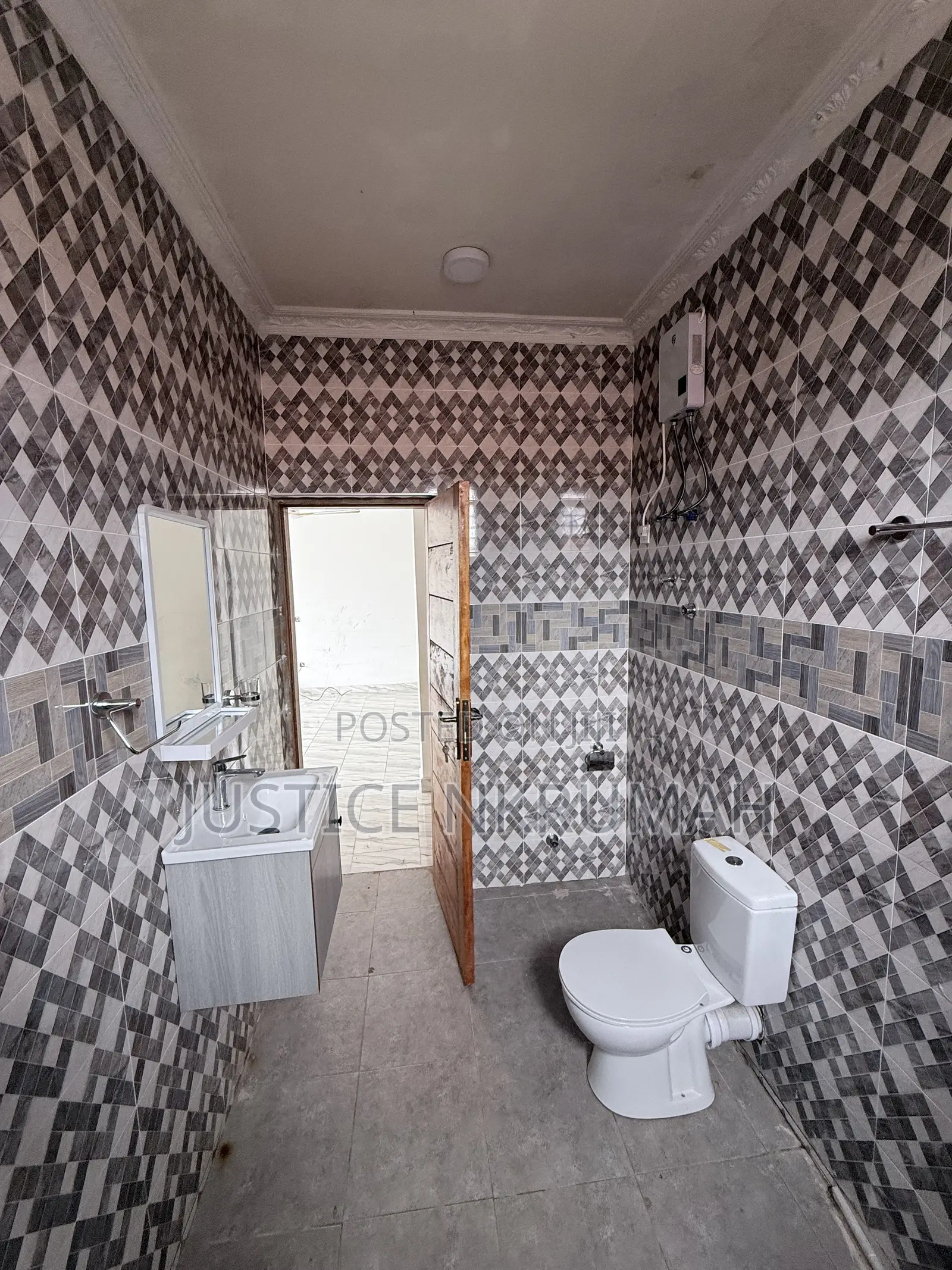 2bdrm Apartment in Mr. Justice Estate, Old Barrier for rent