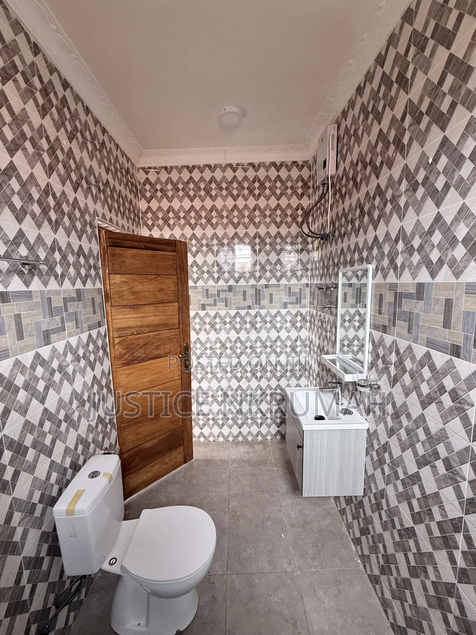 2bdrm Apartment in Mr. Justice Estate, Old Barrier for rent
