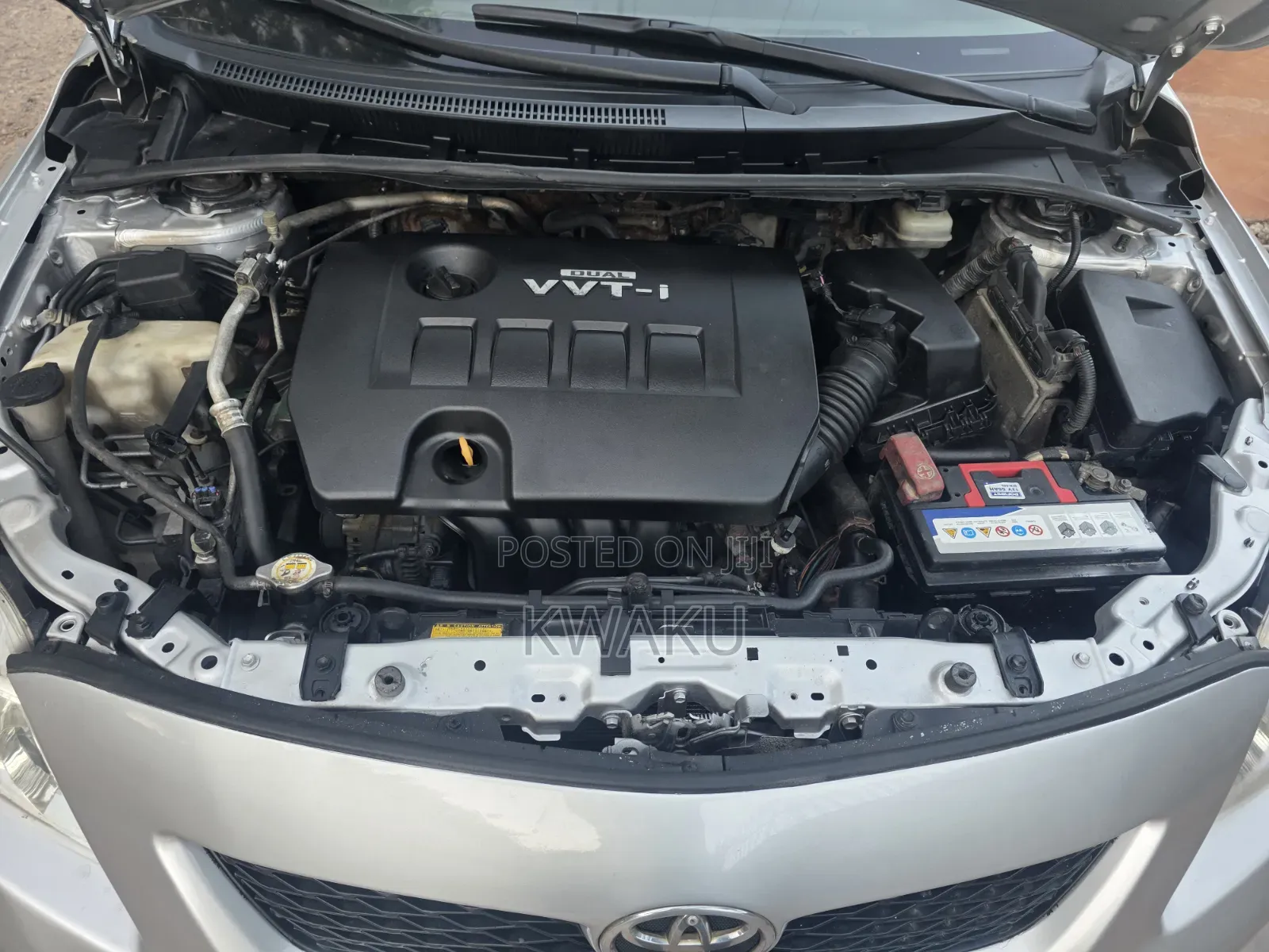 Toyota Corolla 2010 Silver