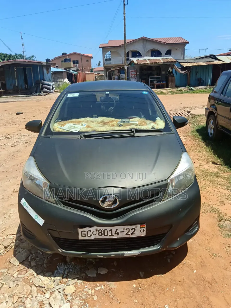 Toyota Vitz 2012 Green