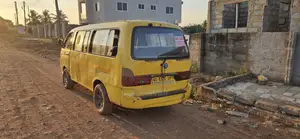 Kia Pregio 2004 Yellow