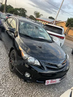 Toyota Corolla S 4dr Sedan (1.8L 4cyl 4A) 2013 Black