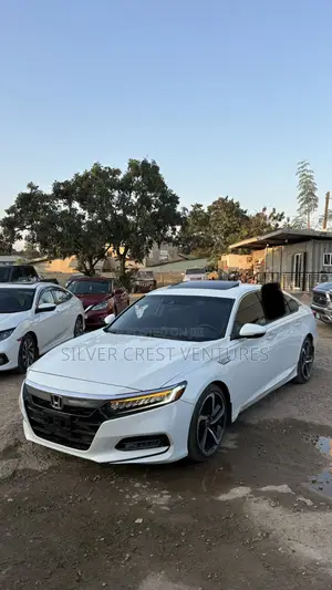 Honda Accord Touring 2018 White