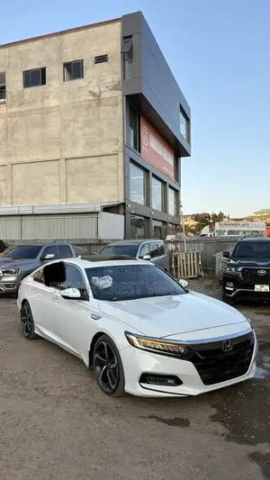 Honda Accord Touring 2018 White
