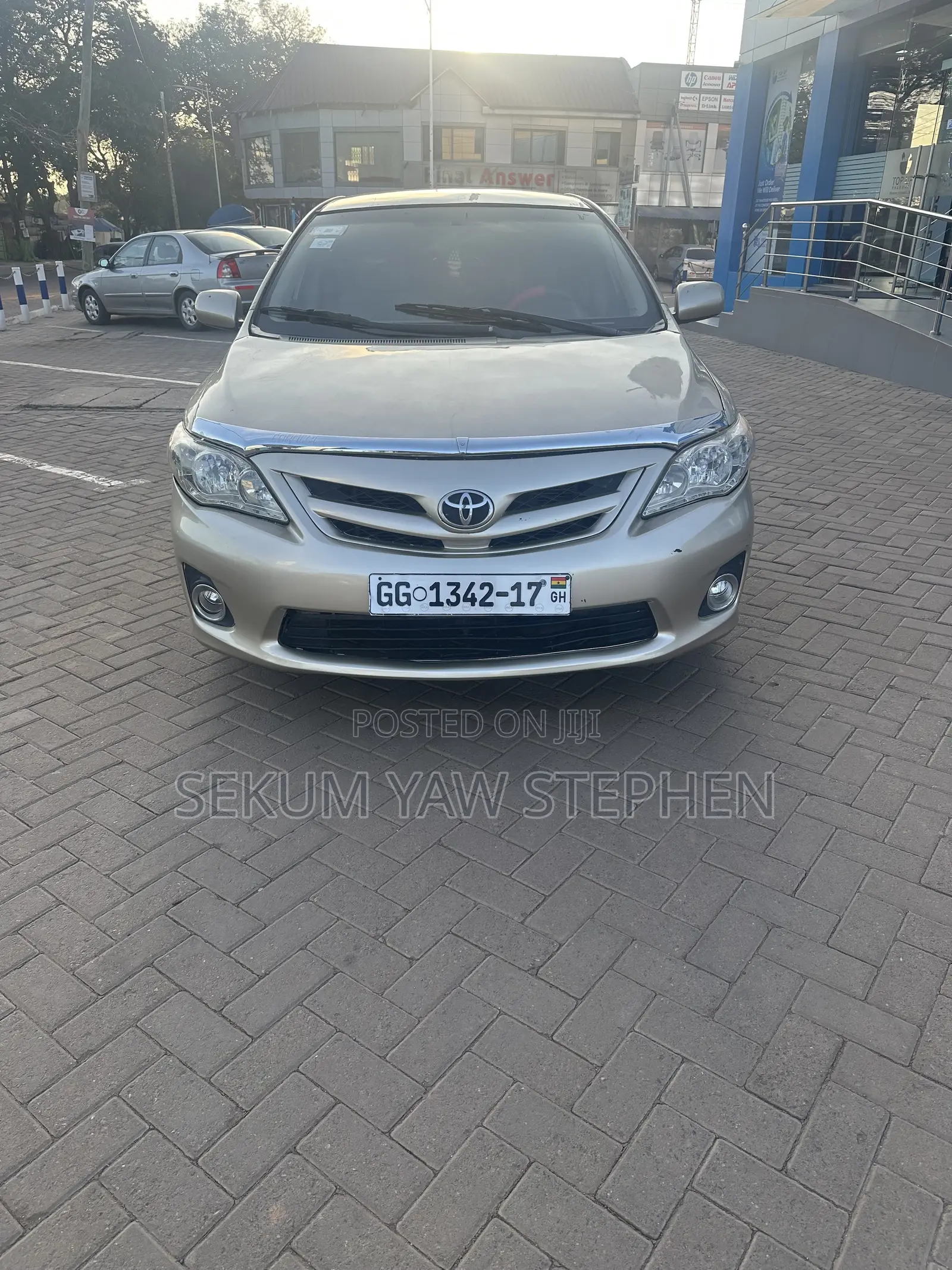Toyota Corolla 2011 Gold