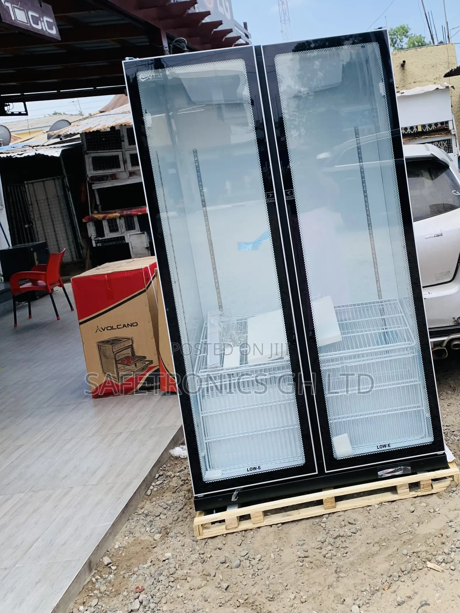 Elegant PVC-801-27AA Pearl 690-Liter Double-Door Glass Display Fridge