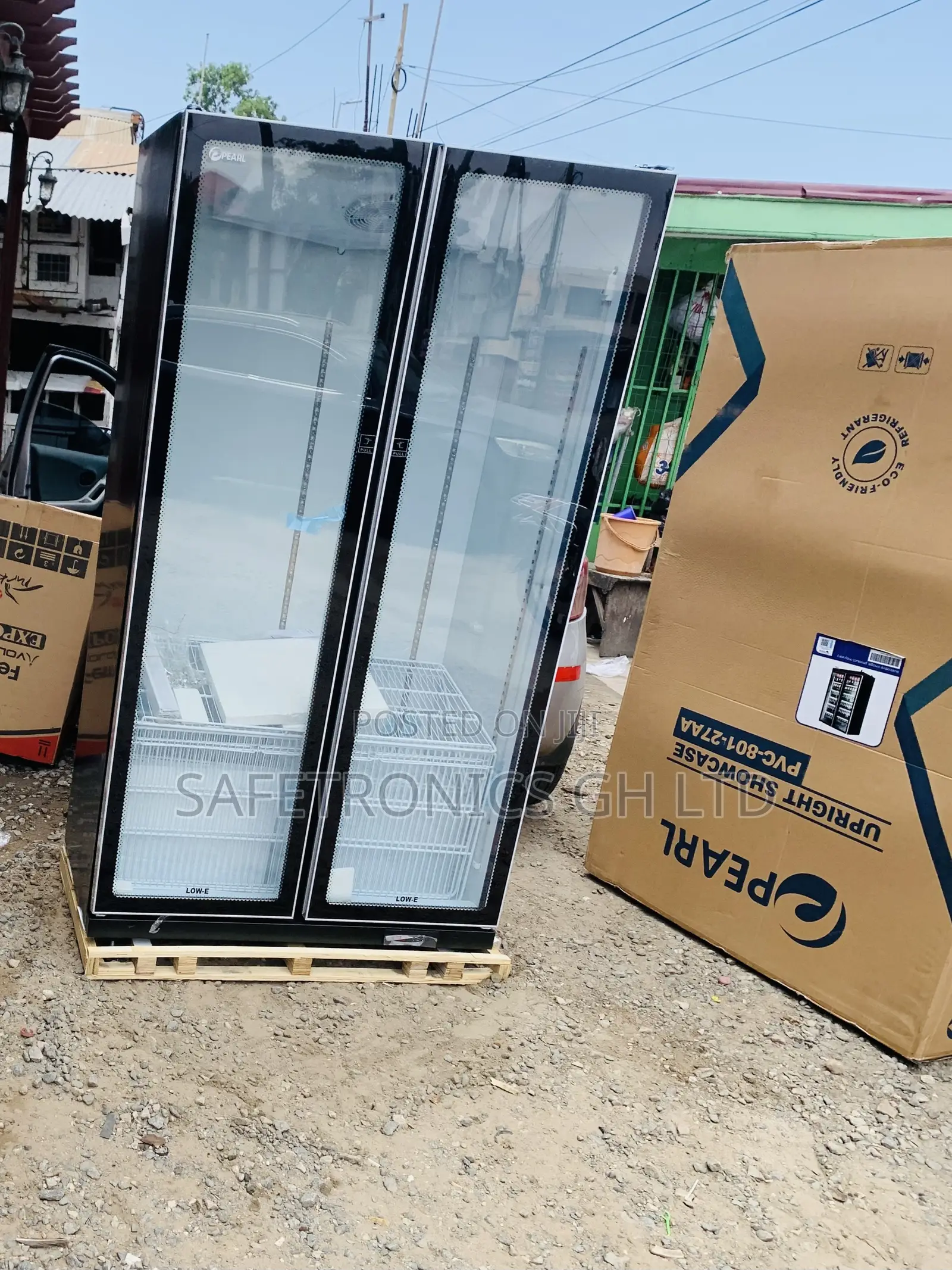 Sealed PVC-801-27AA Pearl 690-Liter Double-Door Glass Display Fridge