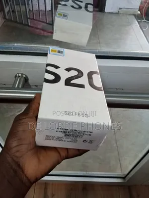 New Samsung Galaxy S20 FE 128 GB Blue