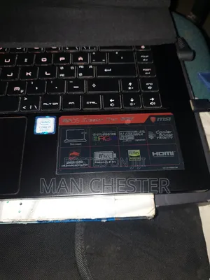 Laptop MSI GS65 Stealth Thin 8RE 16GB Intel Core i7 SSD 128GB