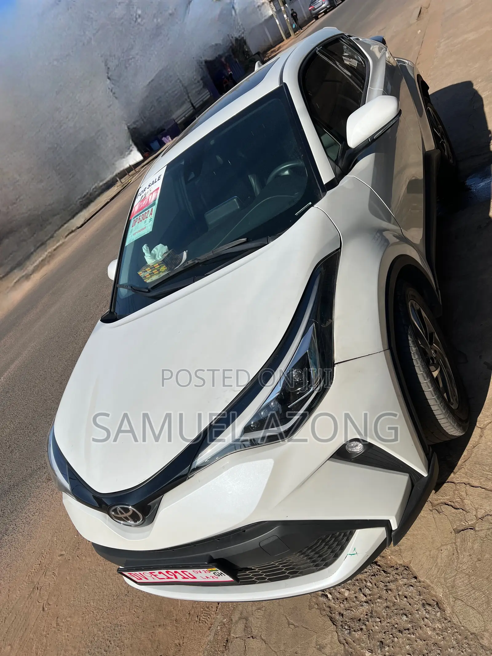 Toyota C-HR Limited 2022 White
