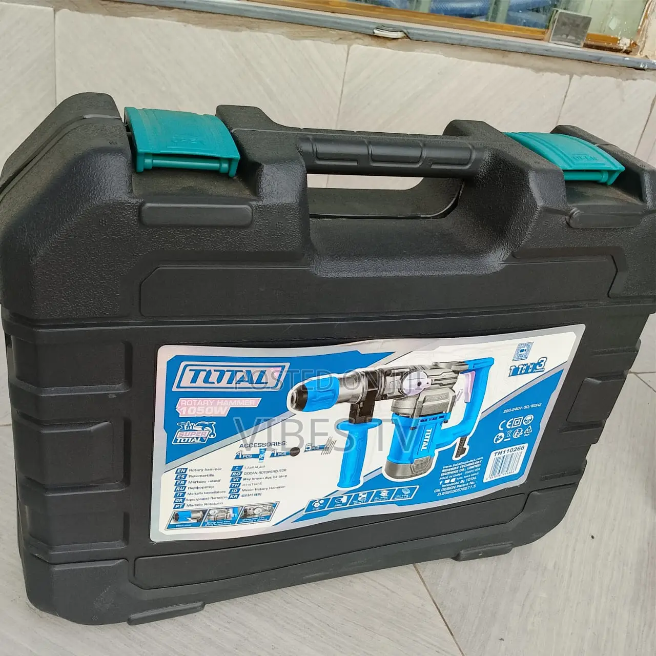 Total 1050w Rotary Hammer