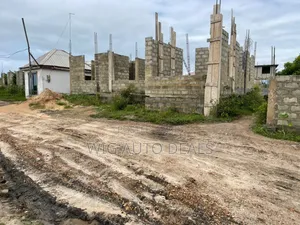 80/75 Plot of Land With Non Uncompleted 7bedroom on It for Sale