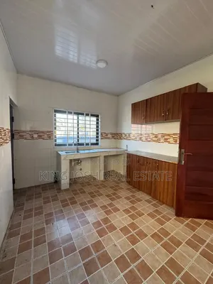 3bdrm House in Lashibi, Baatsona Total for rent