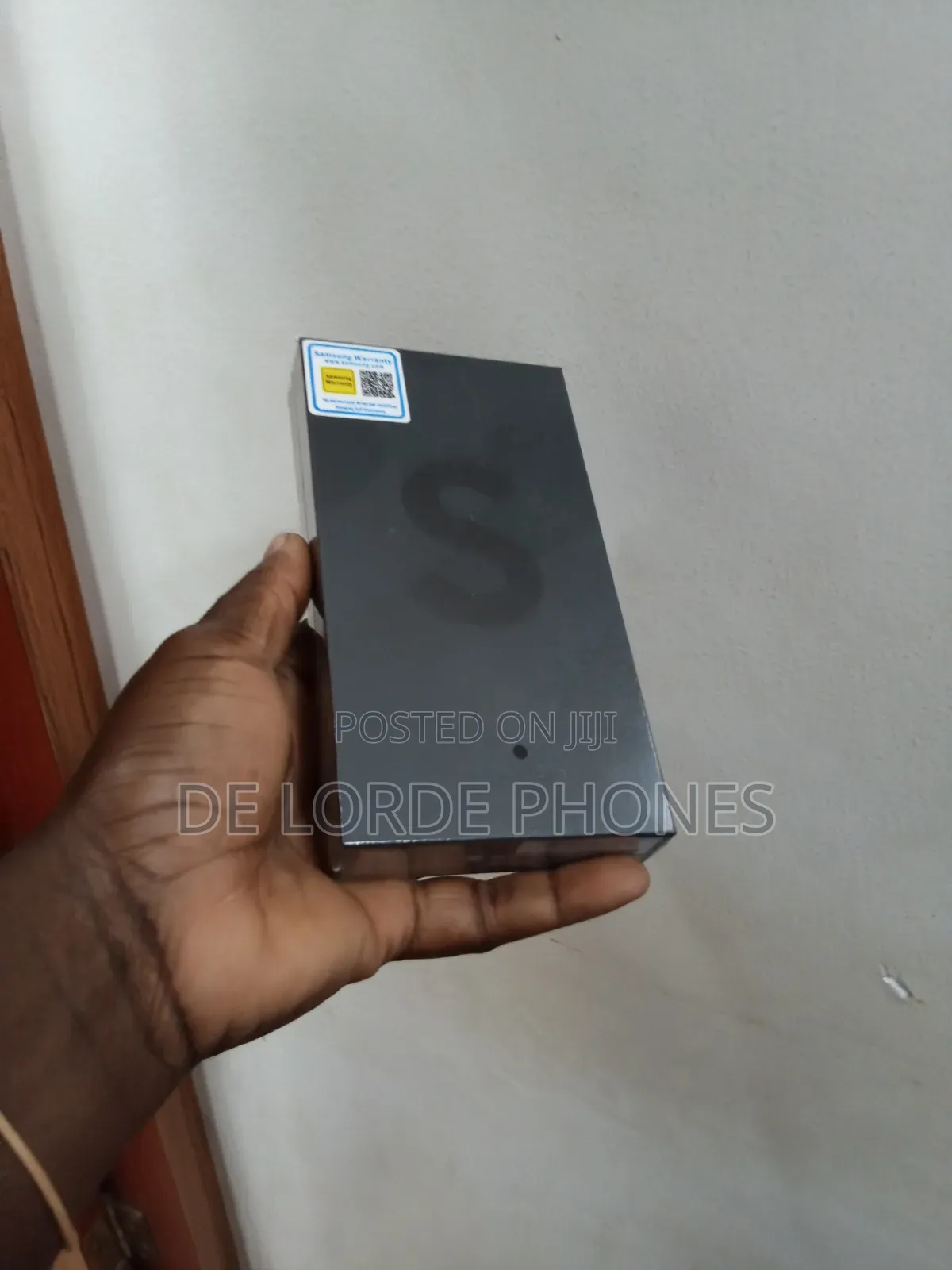 New Samsung Galaxy S22 5G 128 GB Black