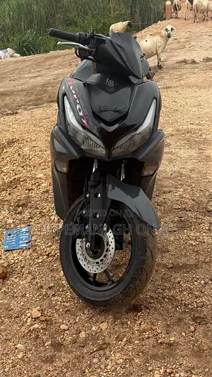 Yamaha Aerox 2024 Black
