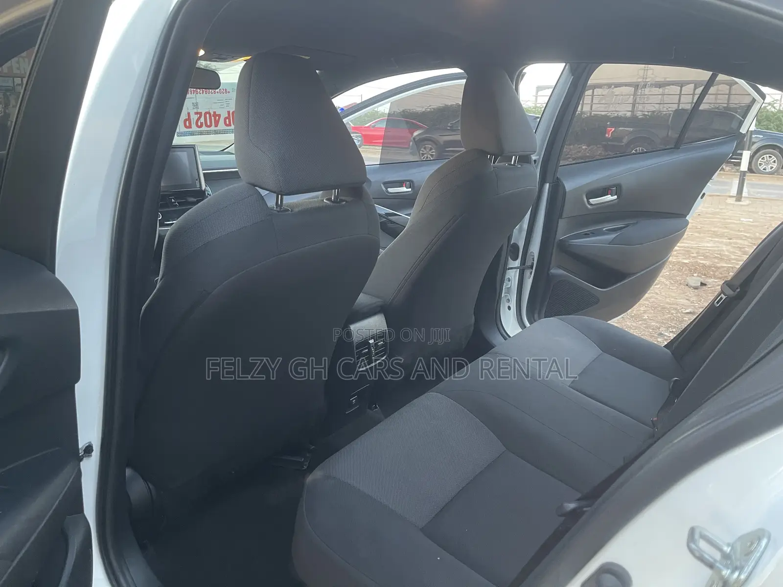 Toyota Corolla SE 2022 White