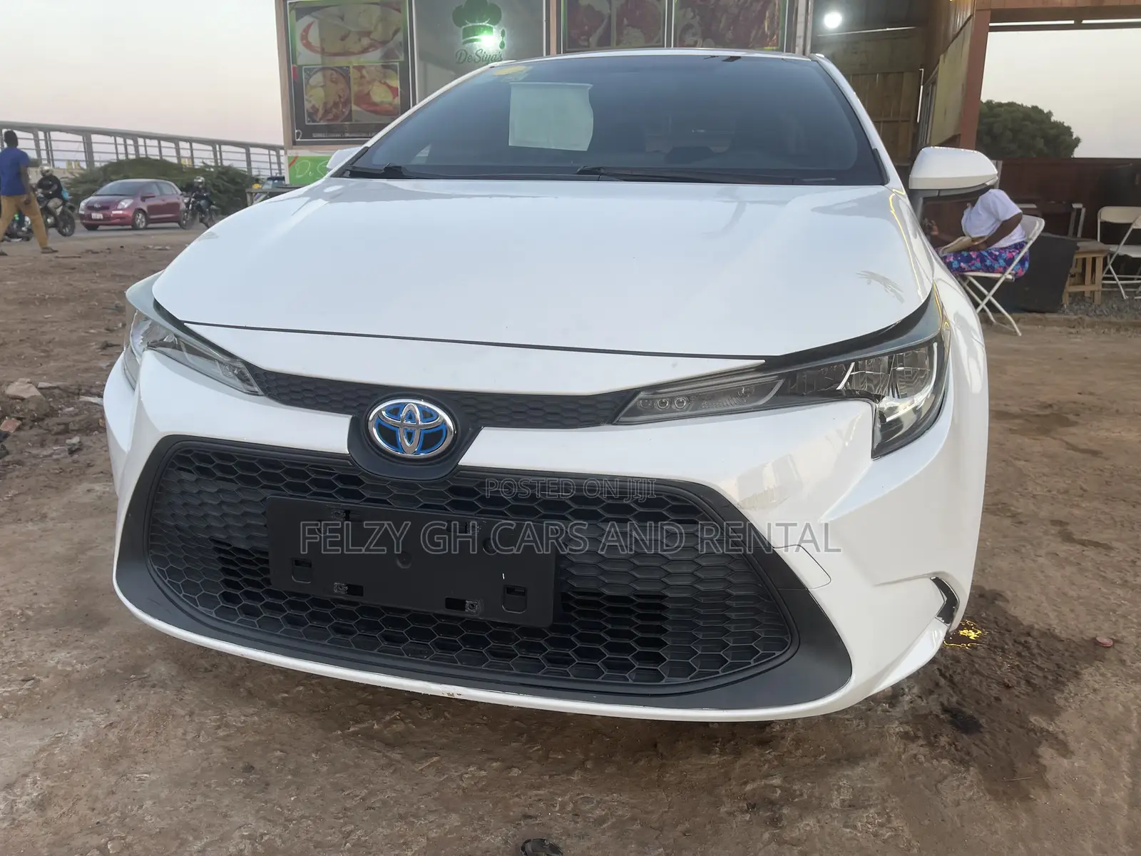 Toyota Corolla SE 2022 White