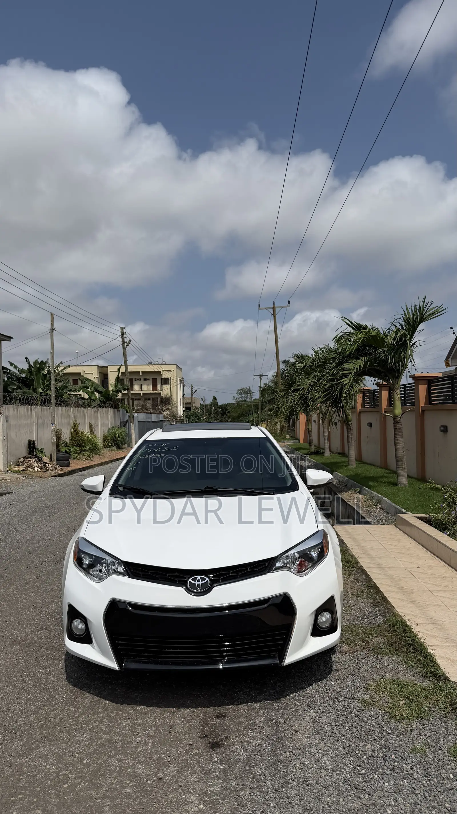 Toyota Corolla S 4dr Sedan (1.8L 4cyl CVT) 2016 White