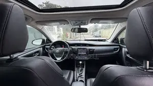 Toyota Corolla S 4dr Sedan (1.8L 4cyl CVT) 2016 White