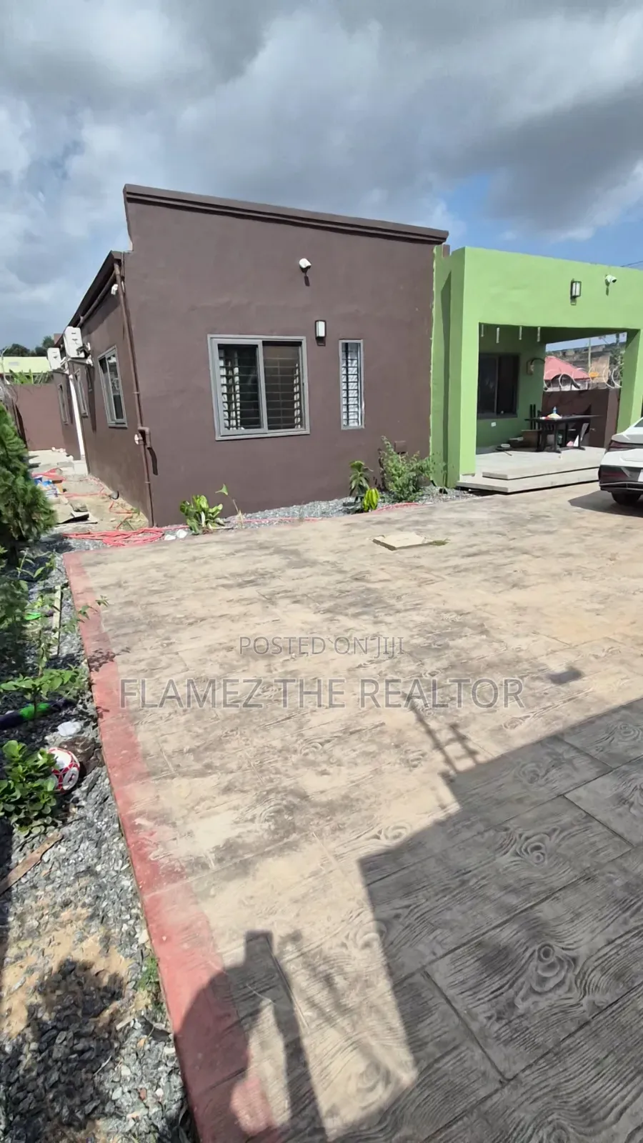 3bdrm House in Reggies Court, Amasaman for sale