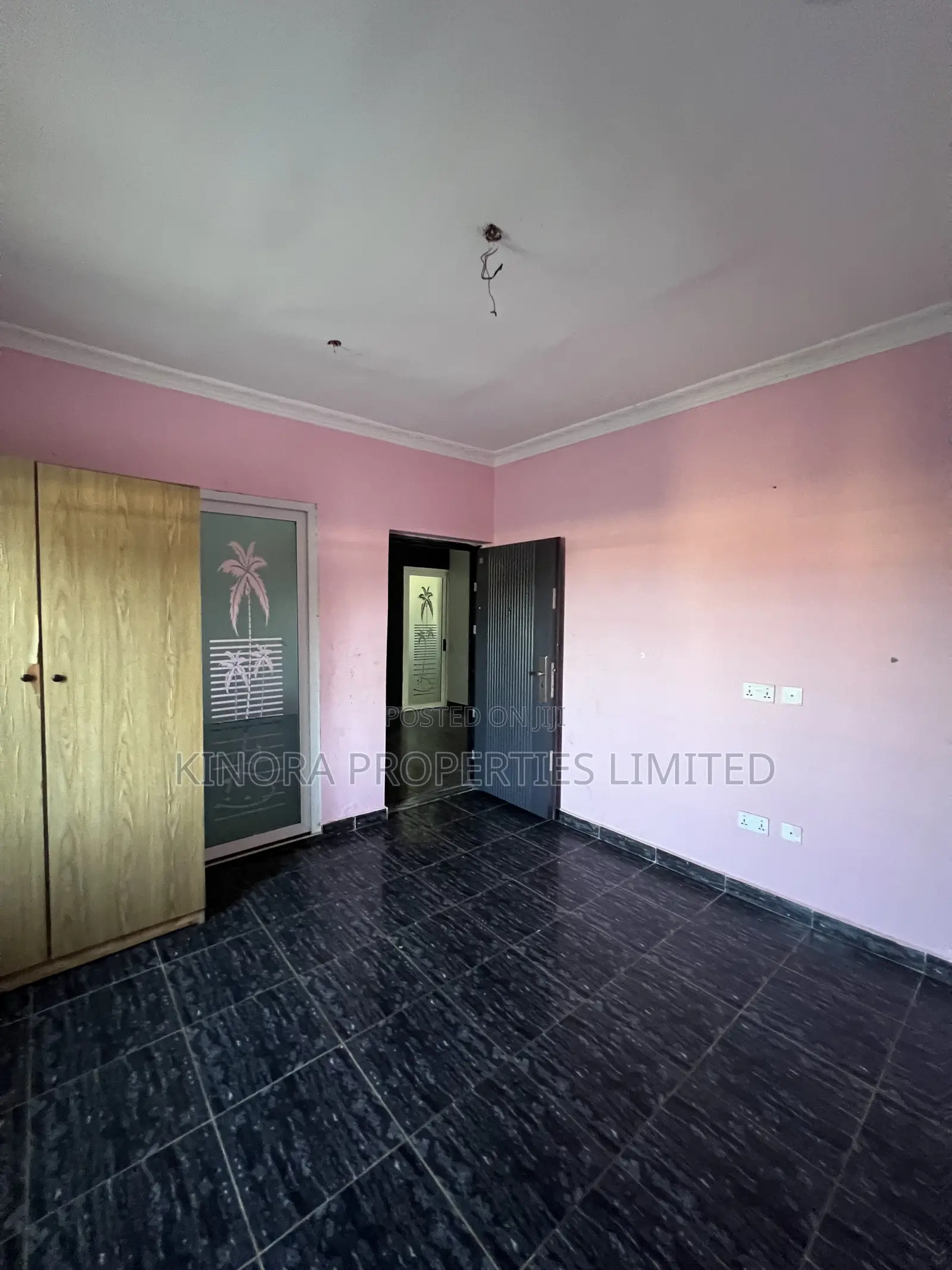 3bdrm Condo in Adenta Ashiyie for rent
