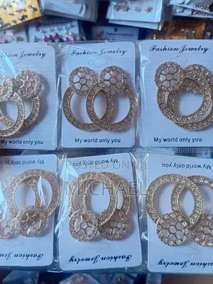 Earrings for Adult Ladies and Kids (Females)