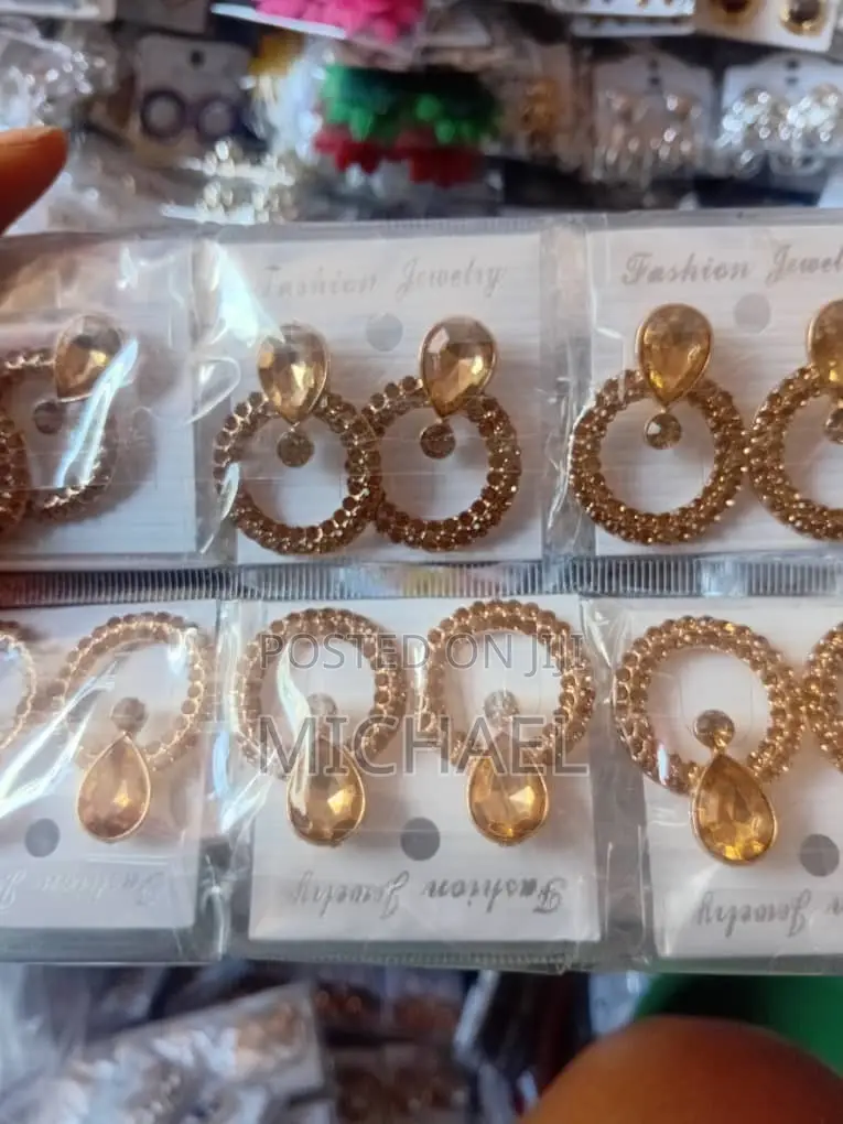 Earrings for Adult Ladies and Kids (Females)