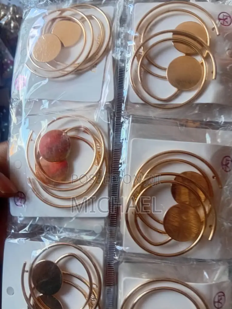 Earrings for Adult Ladies and Kids (Females)