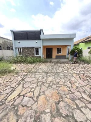 3bdrm House in Reggies Court, Amasaman for sale