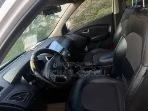 Hyundai Tucson 2011 White