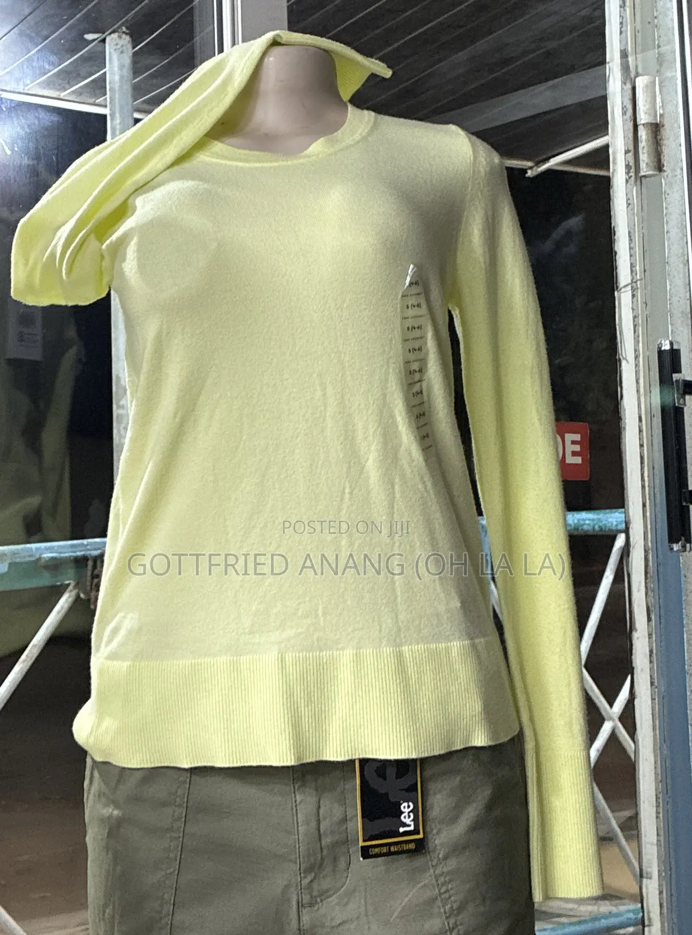 Standing Yellow Sweater Size 4-6