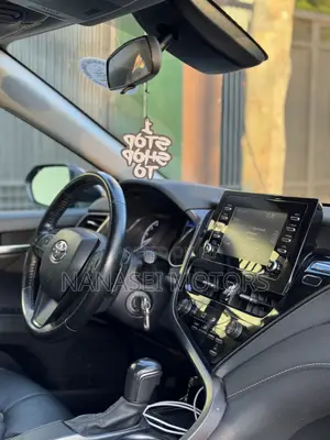 Toyota Camry SE 2023 Gray