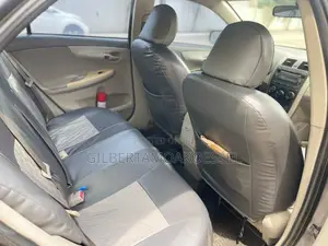 Toyota Corolla 2010 Gray