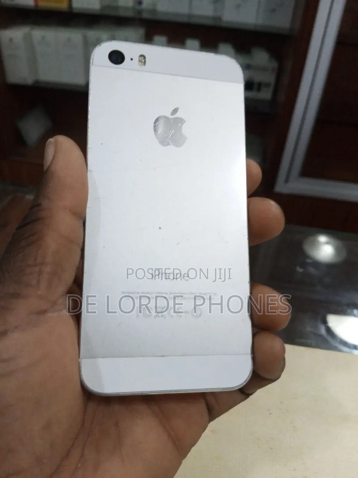 Apple iPhone 5s 16 GB Black